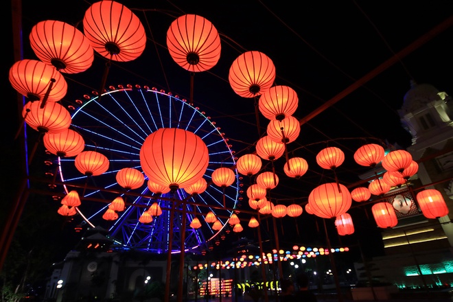 Con đường đèn lồng dài 1000m ở Đà Nẵng